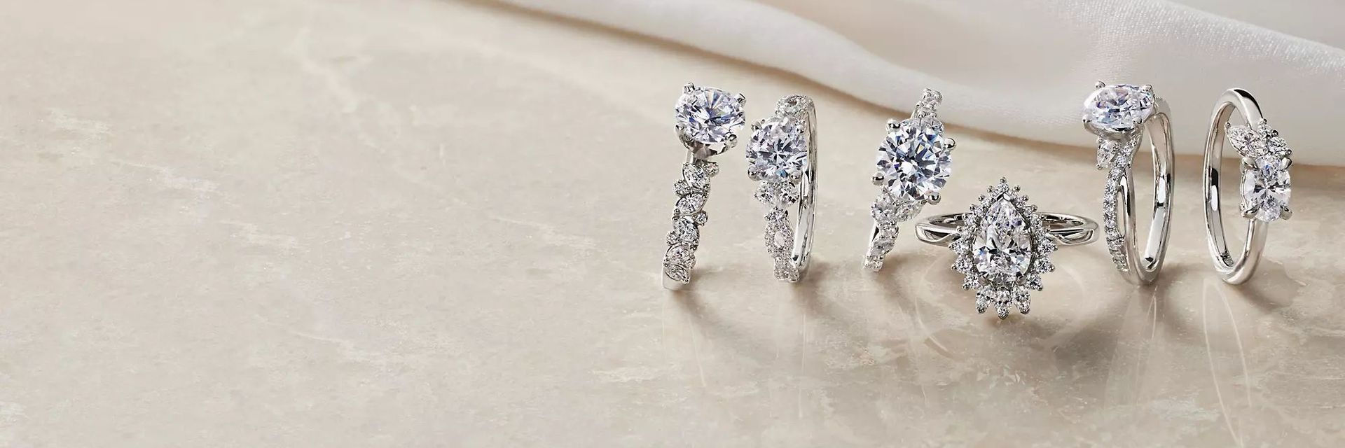 Single Diamond Platinum Engagement Ring for Women JL PT R-53